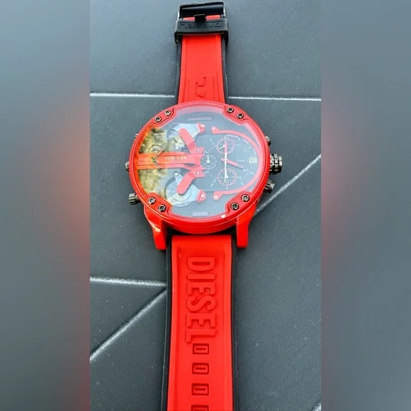 Diesel DZ7431 Mr Daddy Red Rubber Band Black Dial With Date Men's - Picture 3 of 8